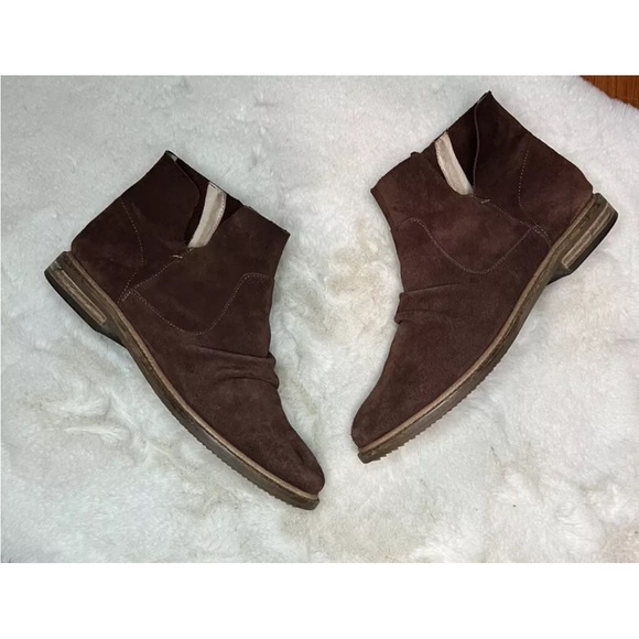 Kelsi Dagger Brooklyn Latch Ankle Bootie Coffee Brown Suede Leather 7.5 M NWOB - Picture 9 of 9